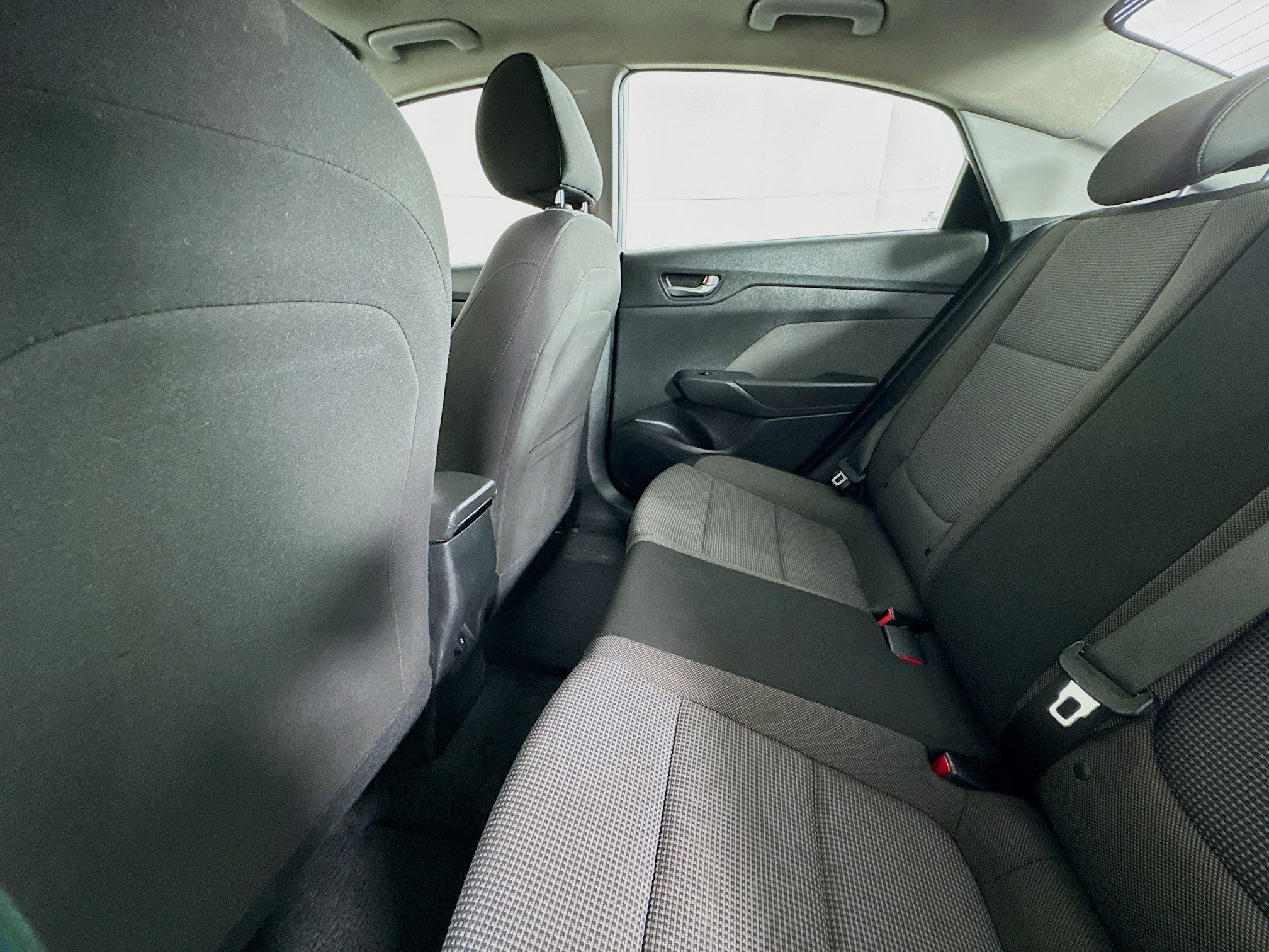 Used 2021 Hyundai Accent Limited image 24