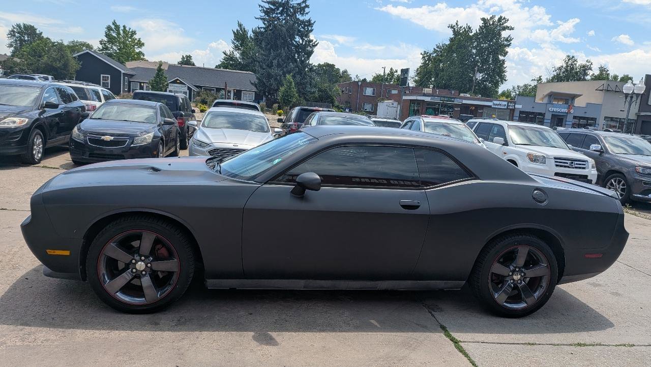 Used 2014 Dodge Challenger SXT RWD image 8