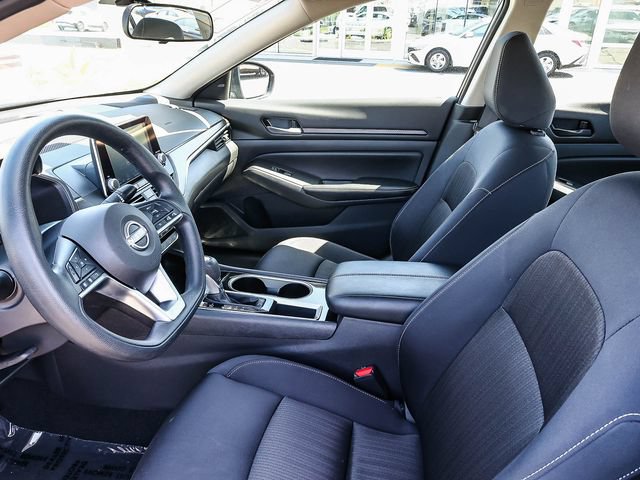 Used 2024 Nissan Altima 2.5 SV FWD image 21
