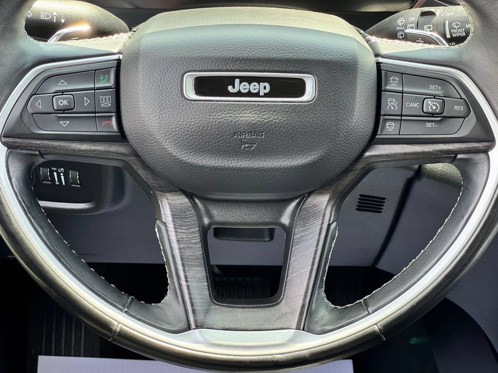 Used 2022 Jeep Grand Cherokee L Limited w/ MOPAR Finishing Package AWD/4WD image 22