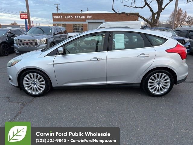 Used 2012 Ford Focus Titanium w/ SEL/Titanium Winter Pkg image 8