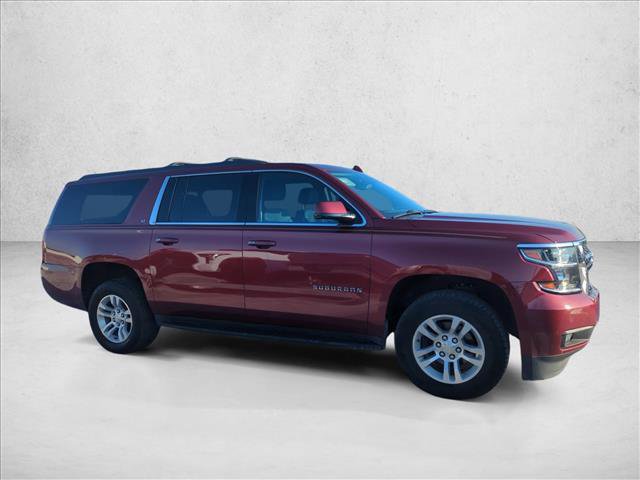 Used 2020 Chevrolet Suburban LT w/ Luxury Package image 4