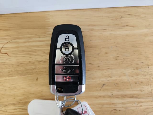 Used 2023 Ford F150 Lariat AWD/4WD image 9