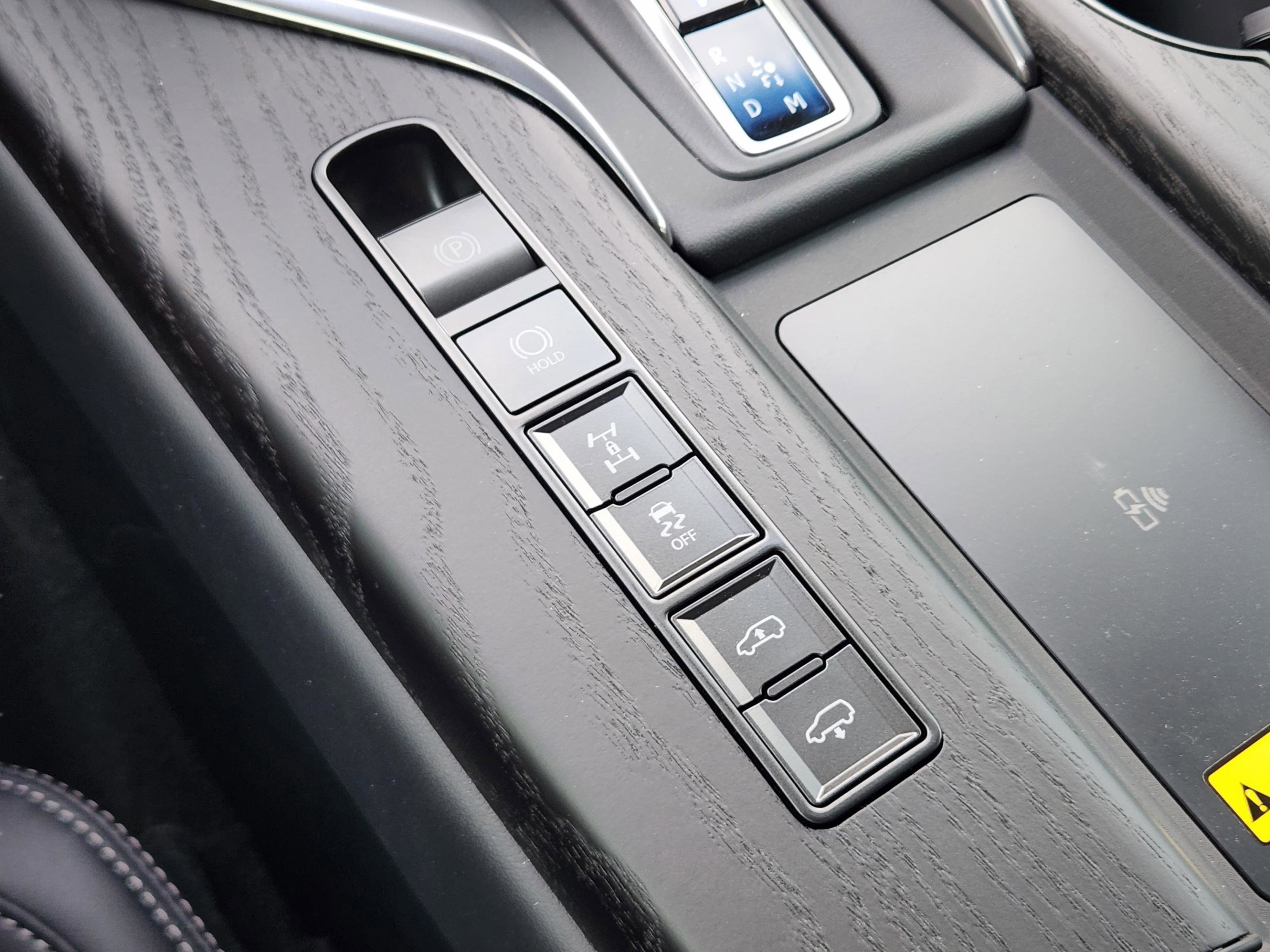 New 2026 Lexus LX 700h Luxury AWD/4WD image 15