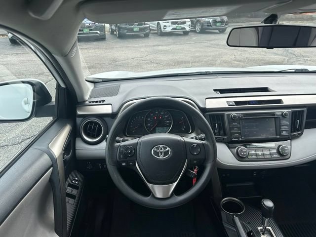 Used 2015 Toyota RAV4 XLE AWD/4WD image 15