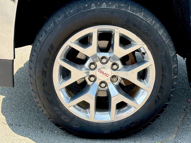 Used 2018 GMC Sierra 1500 SLT w/ SLT Premium Package image 16