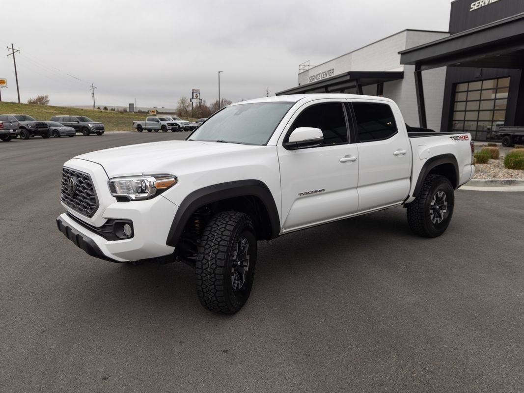Used 2023 Toyota Tacoma TRD Off-Road w/ Technology Package image 3