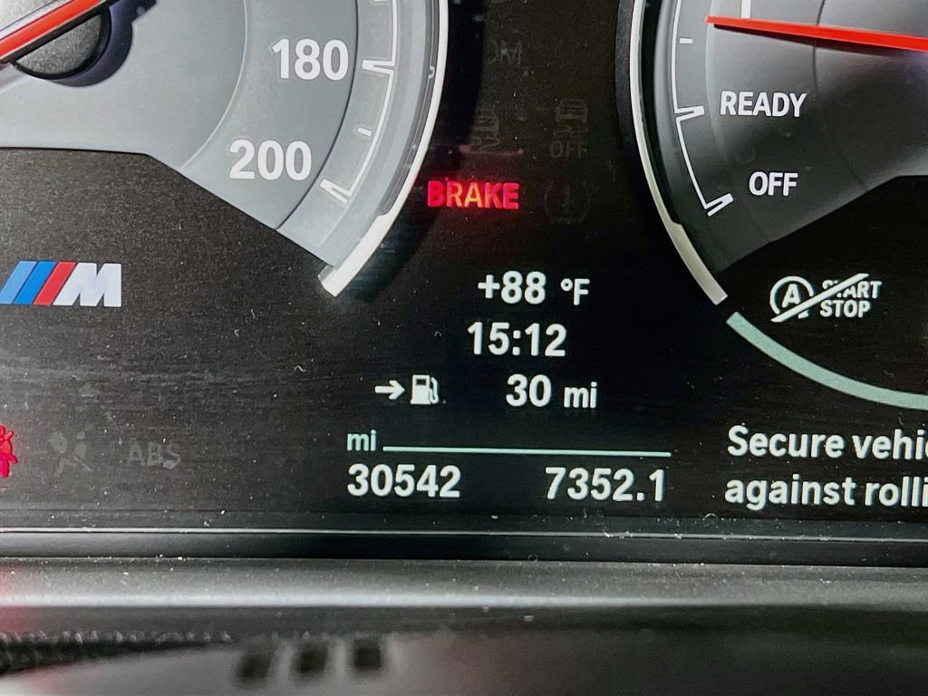 Used 2018 BMW M4 Convertible w/ Competition Package RWD image 11