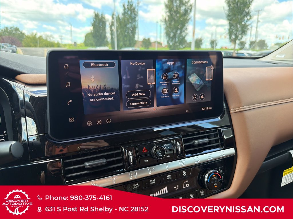 New 2026 Nissan Pathfinder Platinum w/ Lighting Package AWD/4WD image 16