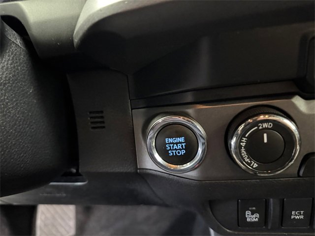 Used 2020 Toyota Tacoma 4x4 Double Cab image 20