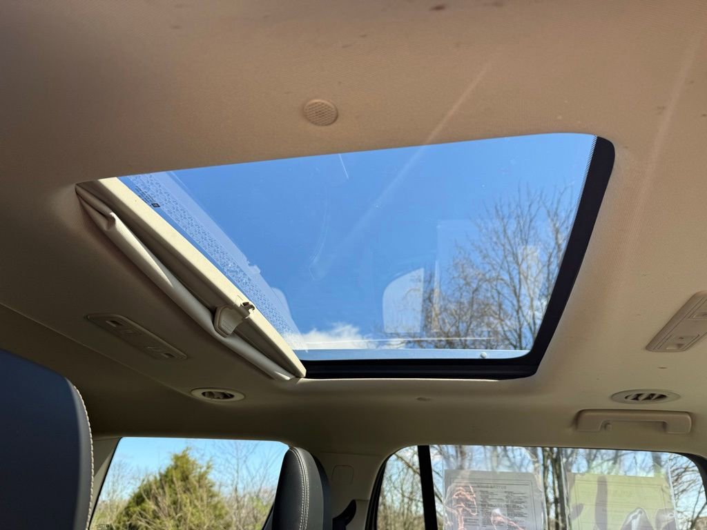 Used 2017 GMC Acadia Denali image 18