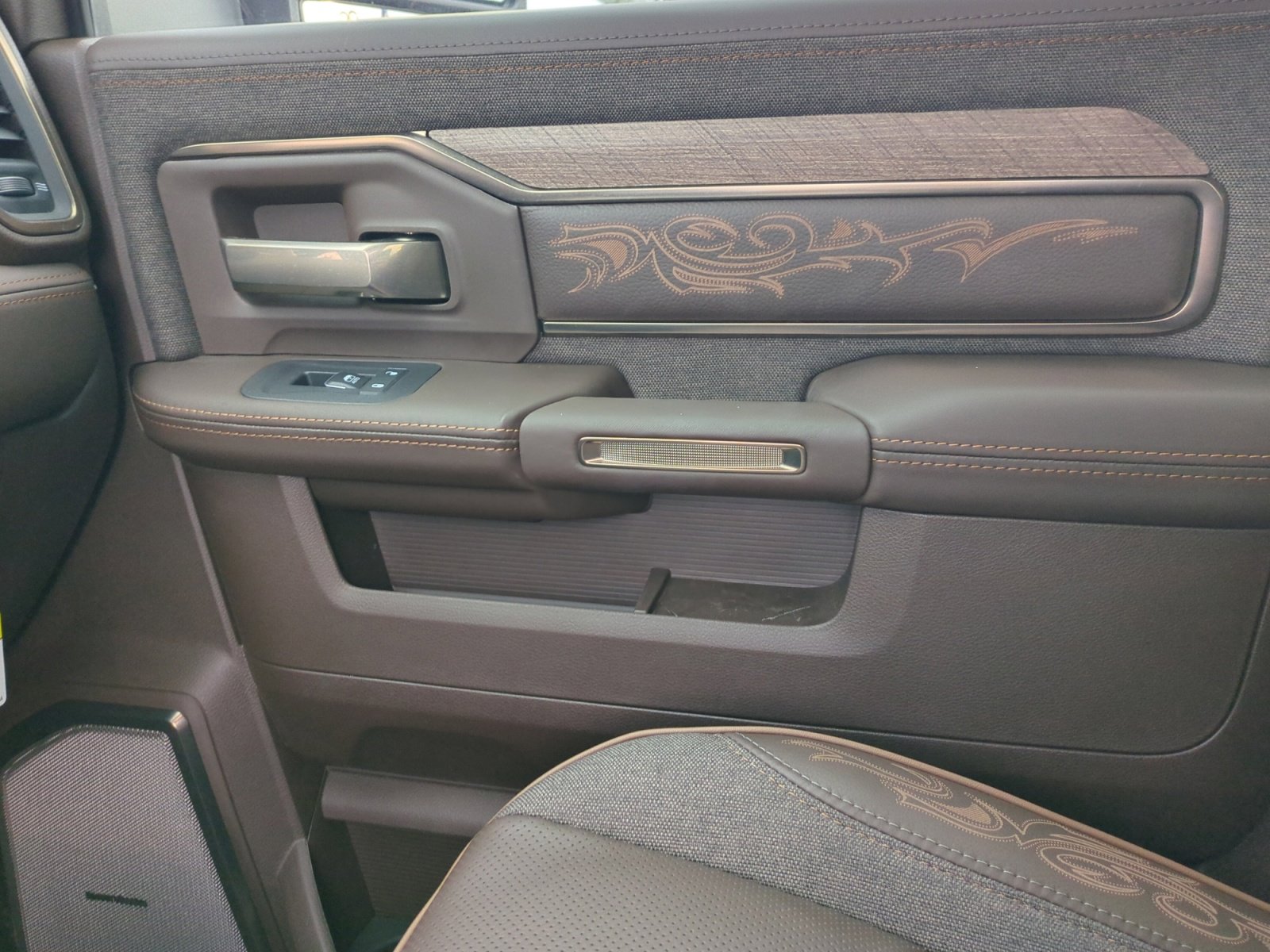 New 2026 RAM 2500 Limited image 16