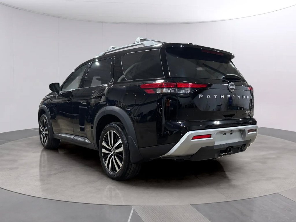 Used 2025 Nissan Pathfinder Platinum AWD/4WD image 5