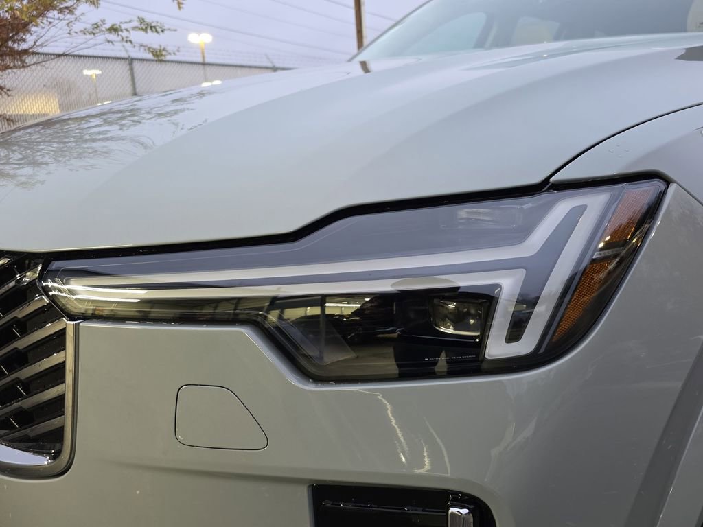 New 2026 Volvo XC90 B6 Ultra w/ Protection Package image 44