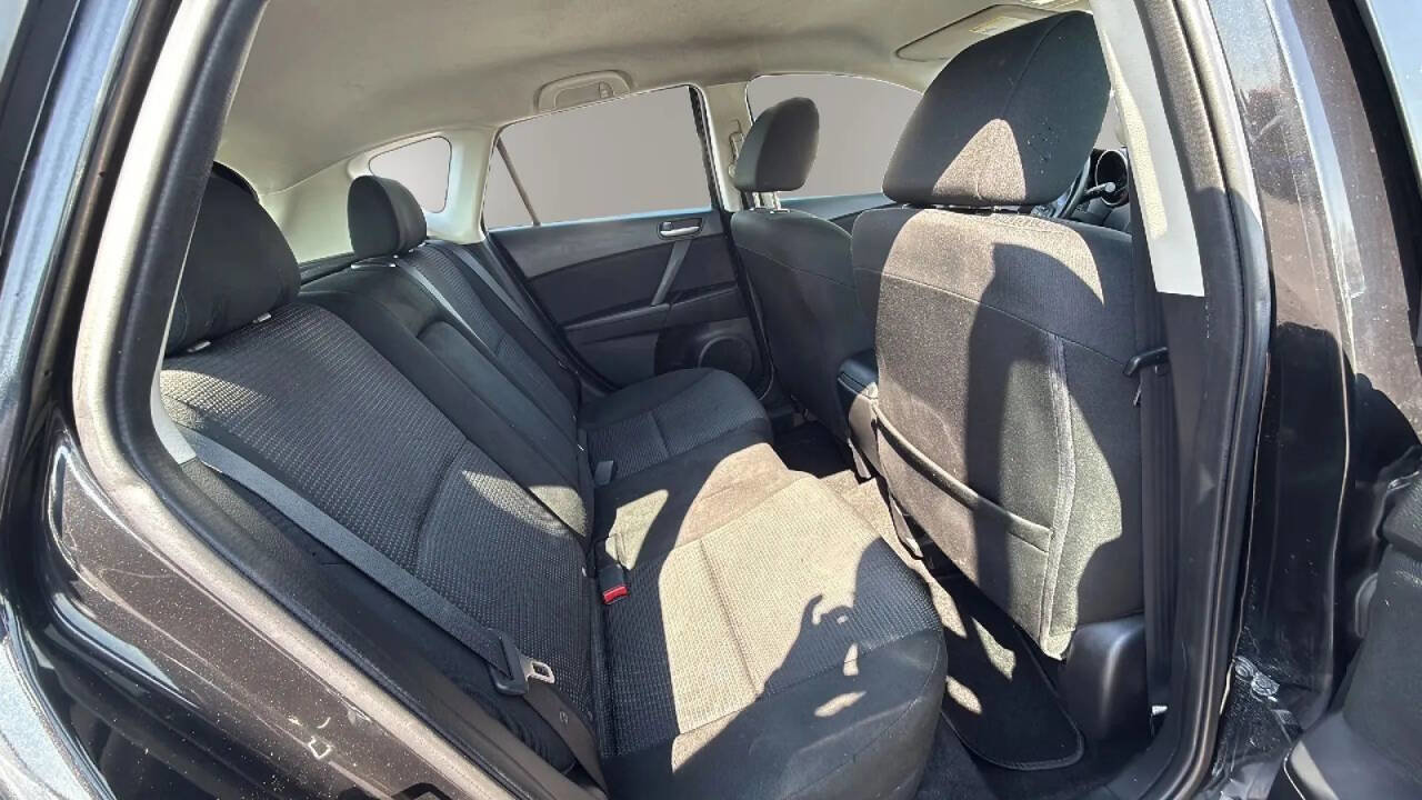 Used 2013 MAZDA MAZDA3 i Touring FWD image 11