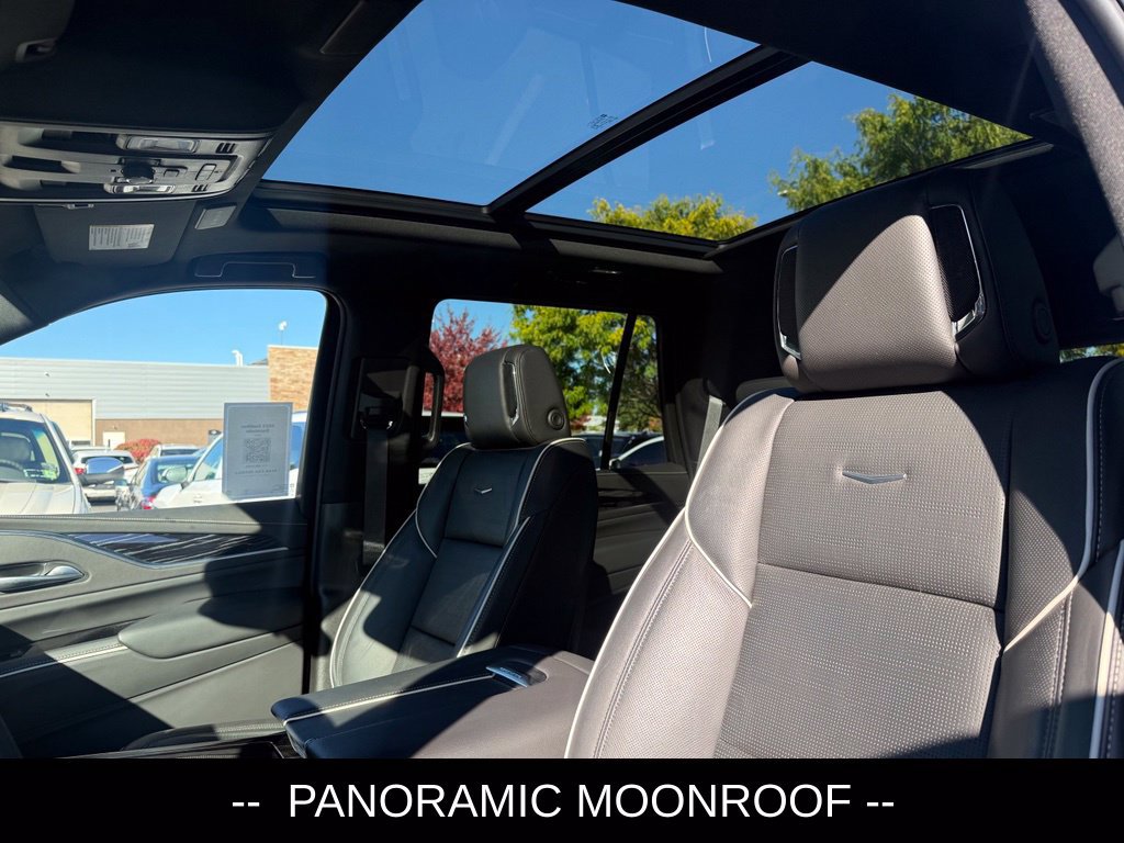 Used 2023 Cadillac Escalade Sport w/ LPO, ONYX Package AWD/4WD image 8