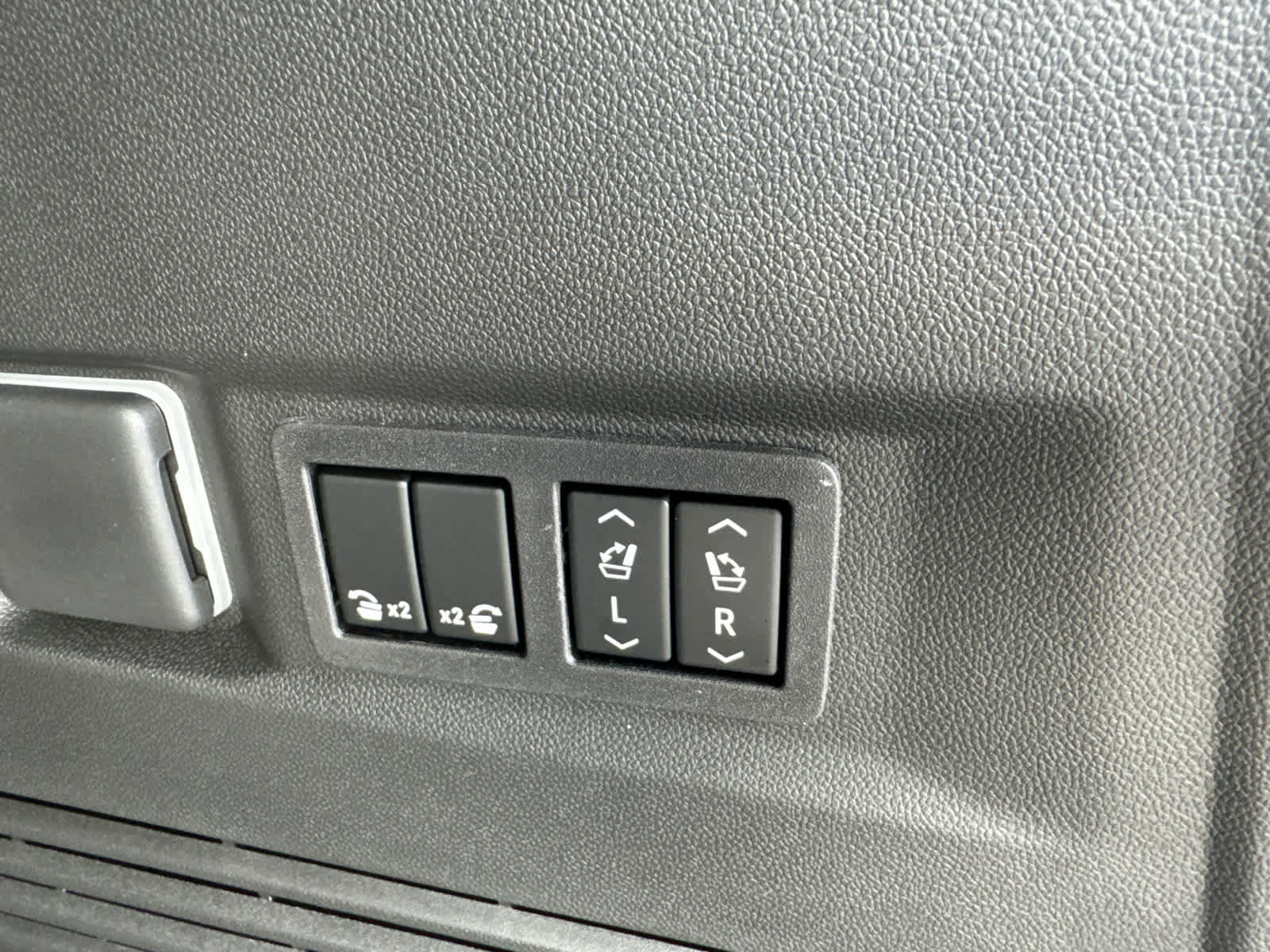 New 2026 Chevrolet Tahoe Premier image 17