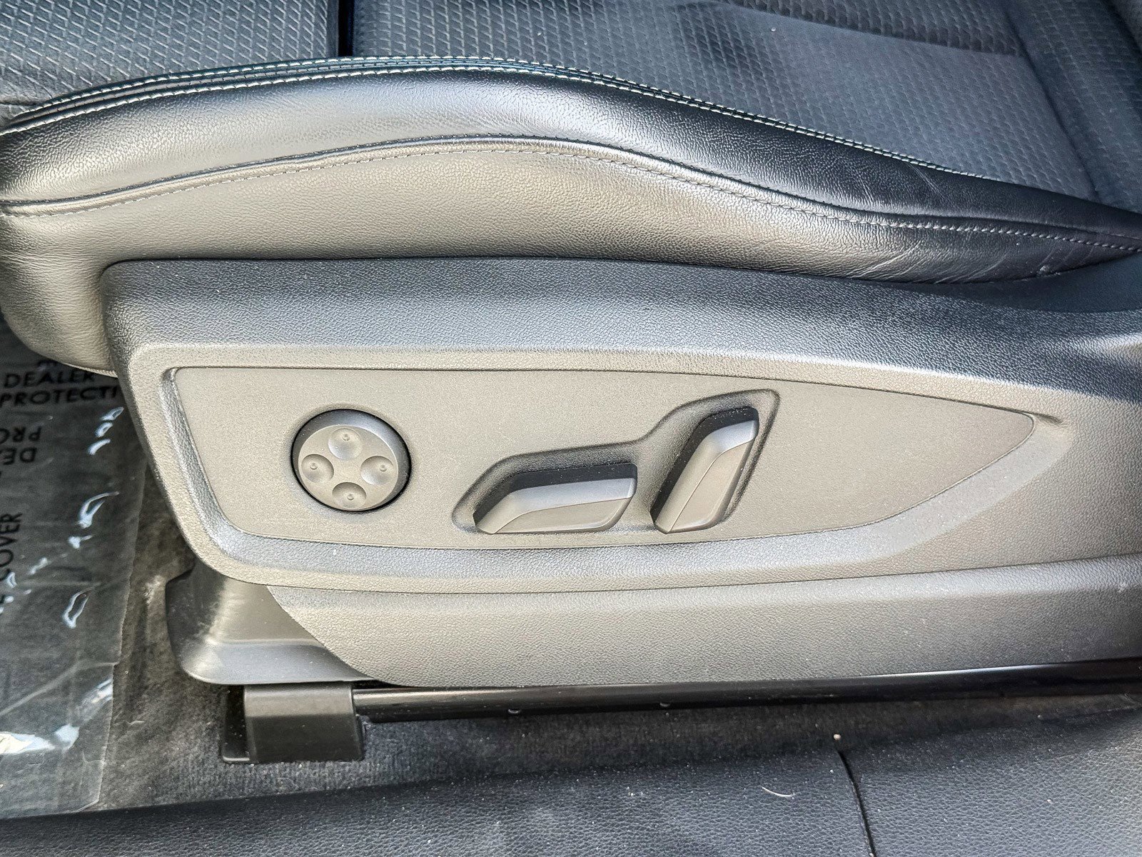 Used 2022 Audi SQ5 Premium w/ Convenience Package image 25