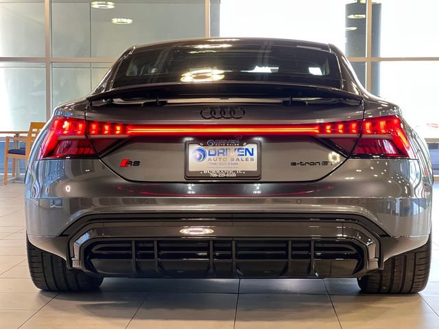 Used 2022 Audi RS e-tron GT image 5
