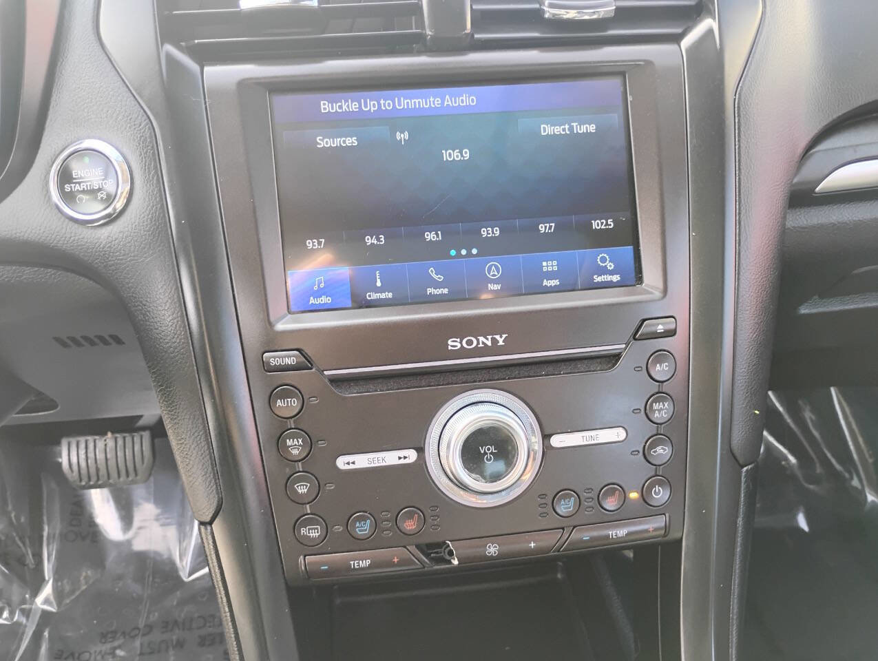 Used 2020 Ford Fusion Titanium image 16