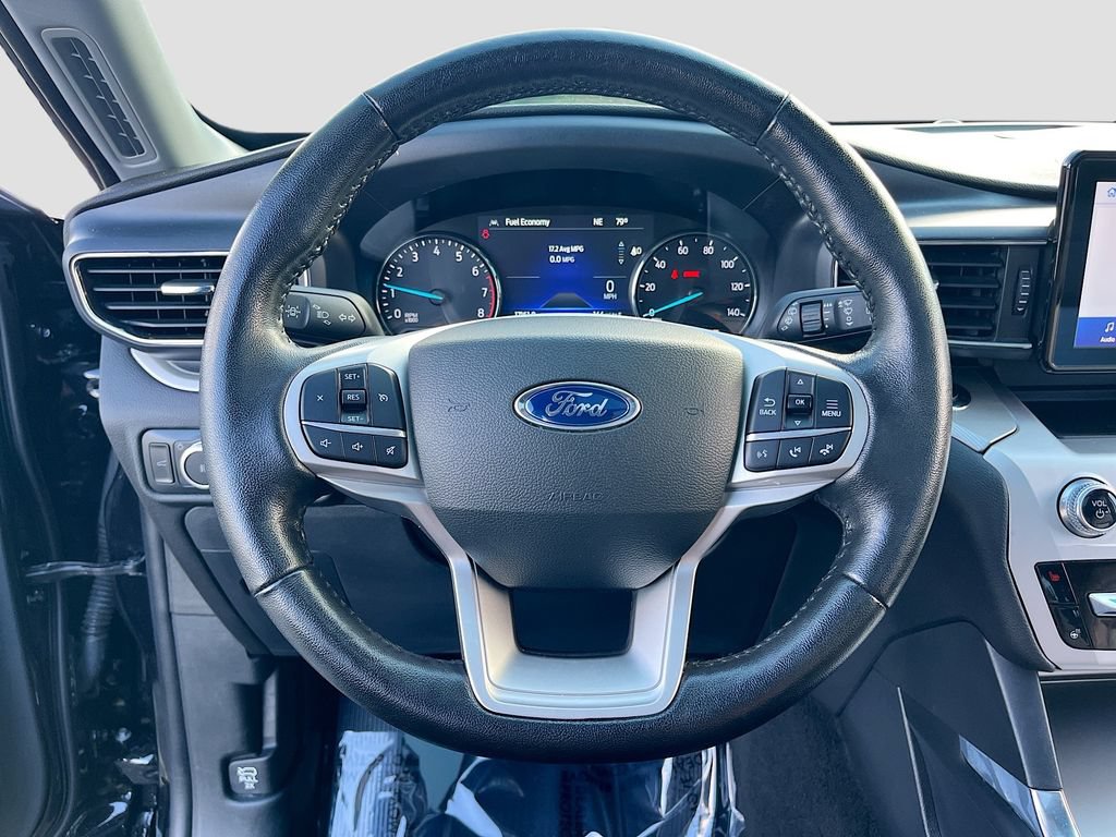 Used 2022 Ford Explorer XLT w/ Equipment Group 202A AWD/4WD image 11
