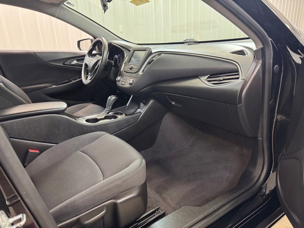 Used 2016 Chevrolet Malibu LS image 24