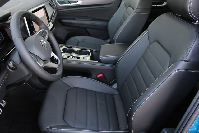 New 2025 Volkswagen Atlas Cross Sport SEL R-Line image 17