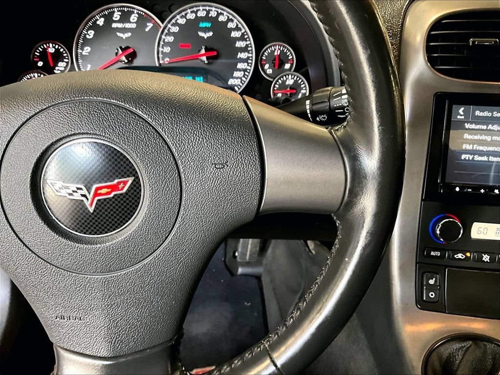 Used 2006 Chevrolet Corvette Convertible w/ Preferred Equipment Group RWD image 24