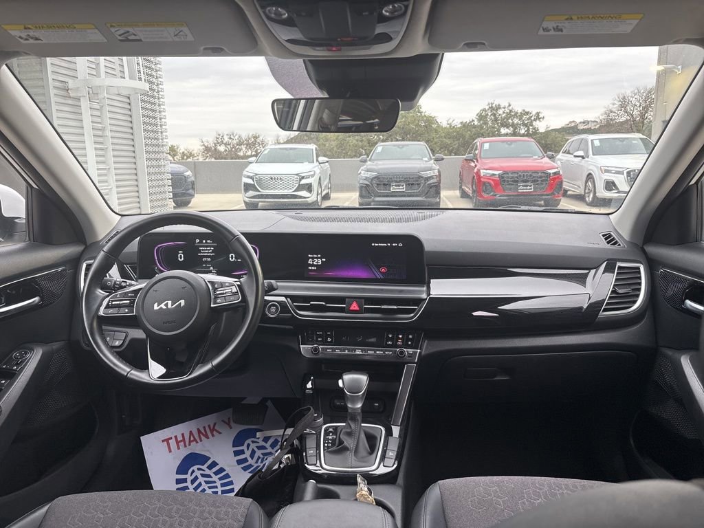 Used 2025 Kia Seltos S image 18