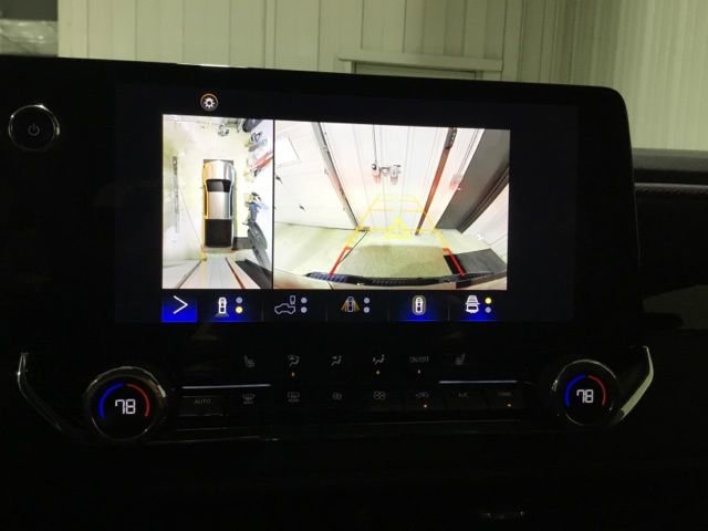 Used 2024 Chevrolet Colorado Z71 w/ Z71 Convenience Package 2 image 35