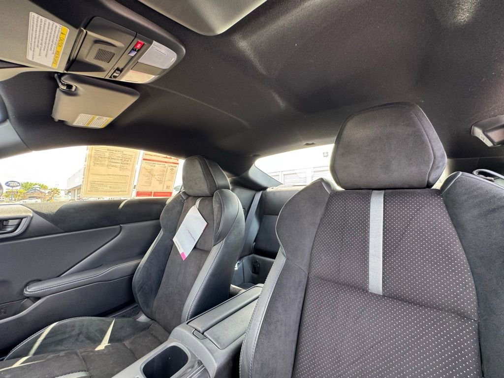 Used 2024 Toyota GR86 Premium image 17