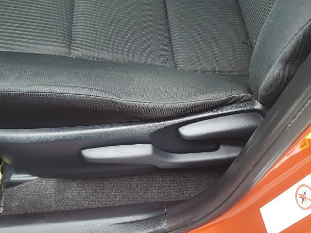 Used 2015 Toyota RAV4 LE FWD image 25