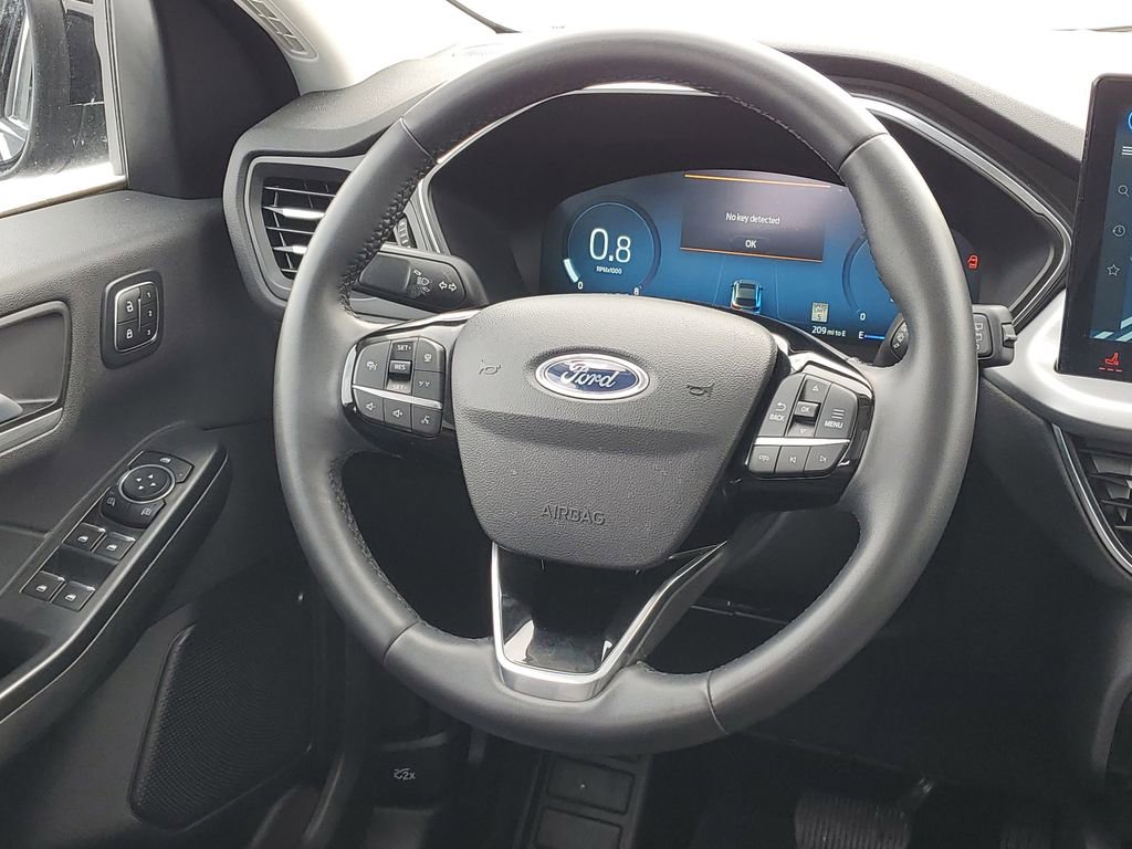 Used 2024 Ford Escape Platinum image 31