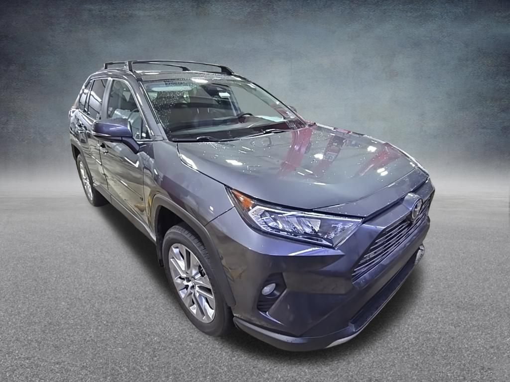Used 2020 Toyota RAV4 Limited AWD/4WD image 2