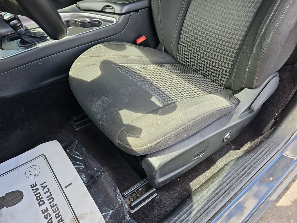 Used 2016 Dodge Challenger R/T image 31