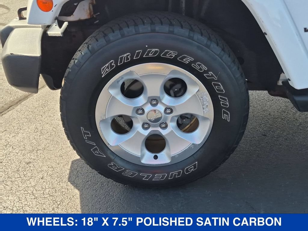 Used 2014 Jeep Wrangler Unlimited Sahara w/ Connectivity Group AWD/4WD image 9