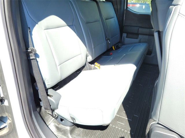 New 2024 Ford F550 4x4 SuperCab Super Duty image 12