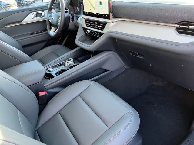 Used 2026 Ford Explorer Active w/ Active Comfort Package image 25