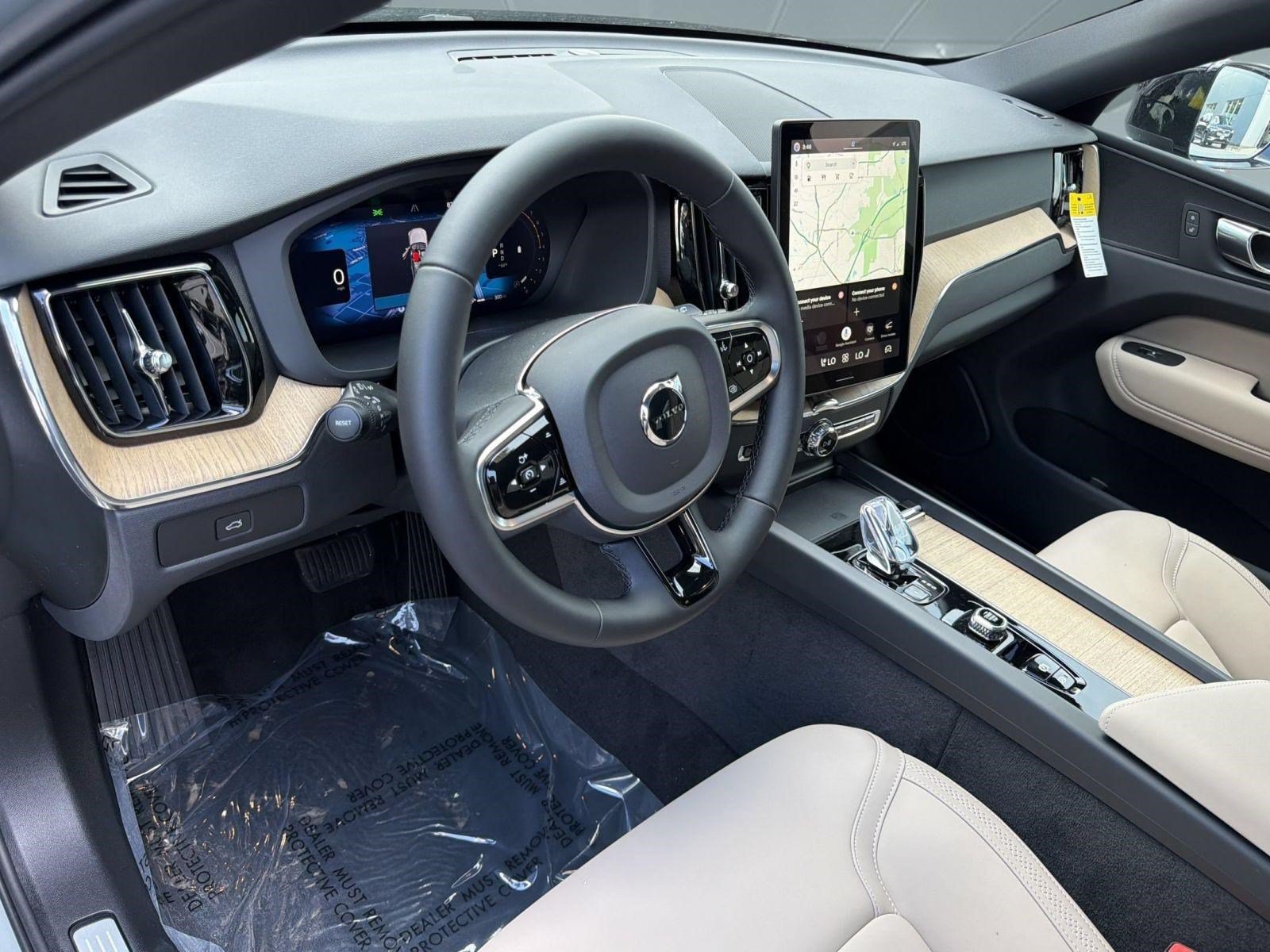 New 2026 Volvo XC60 B5 Plus w/ Climate Package AWD/4WD image 4