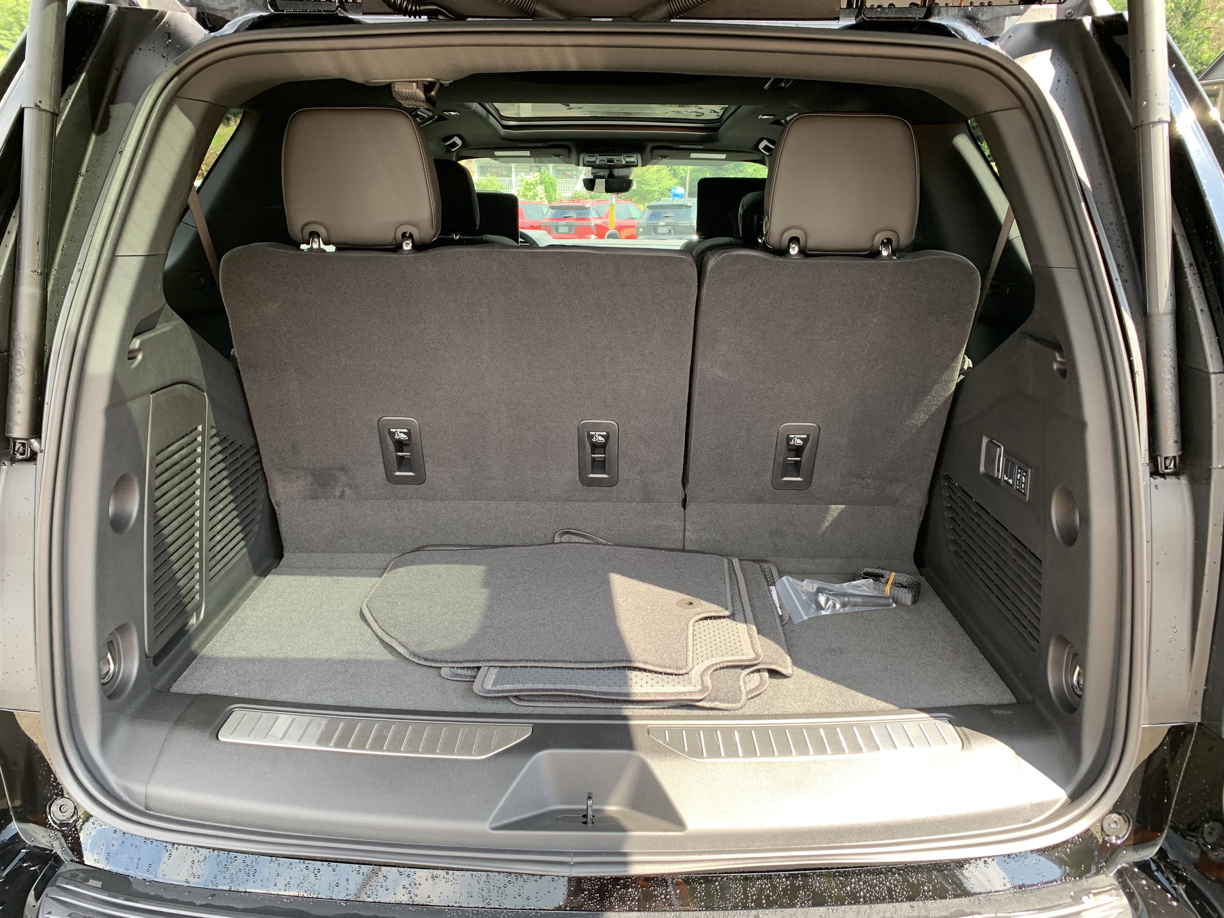 New 2025 Chevrolet Tahoe Premier image 35