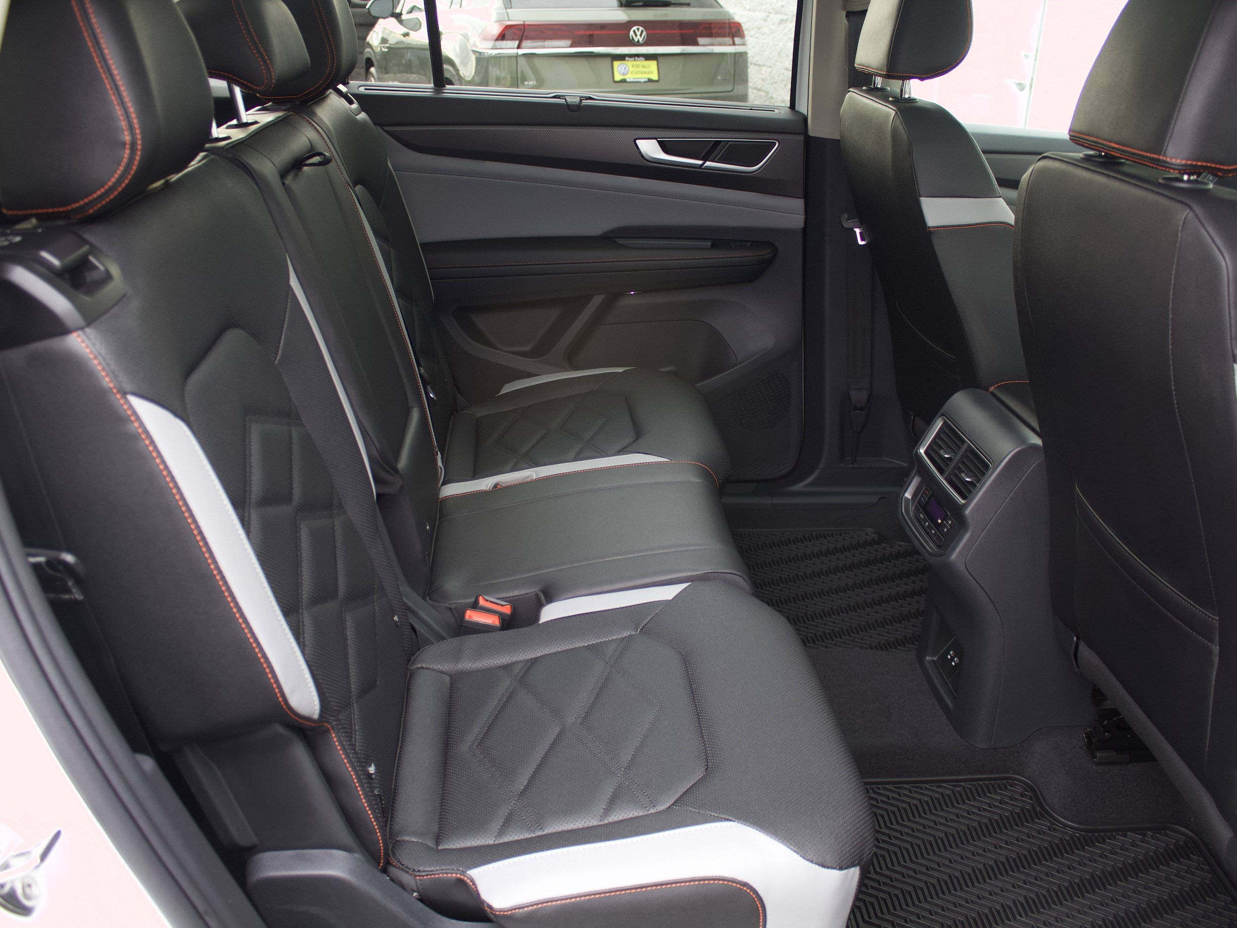 New 2026 Volkswagen Atlas Peak Edition AWD/4WD image 35