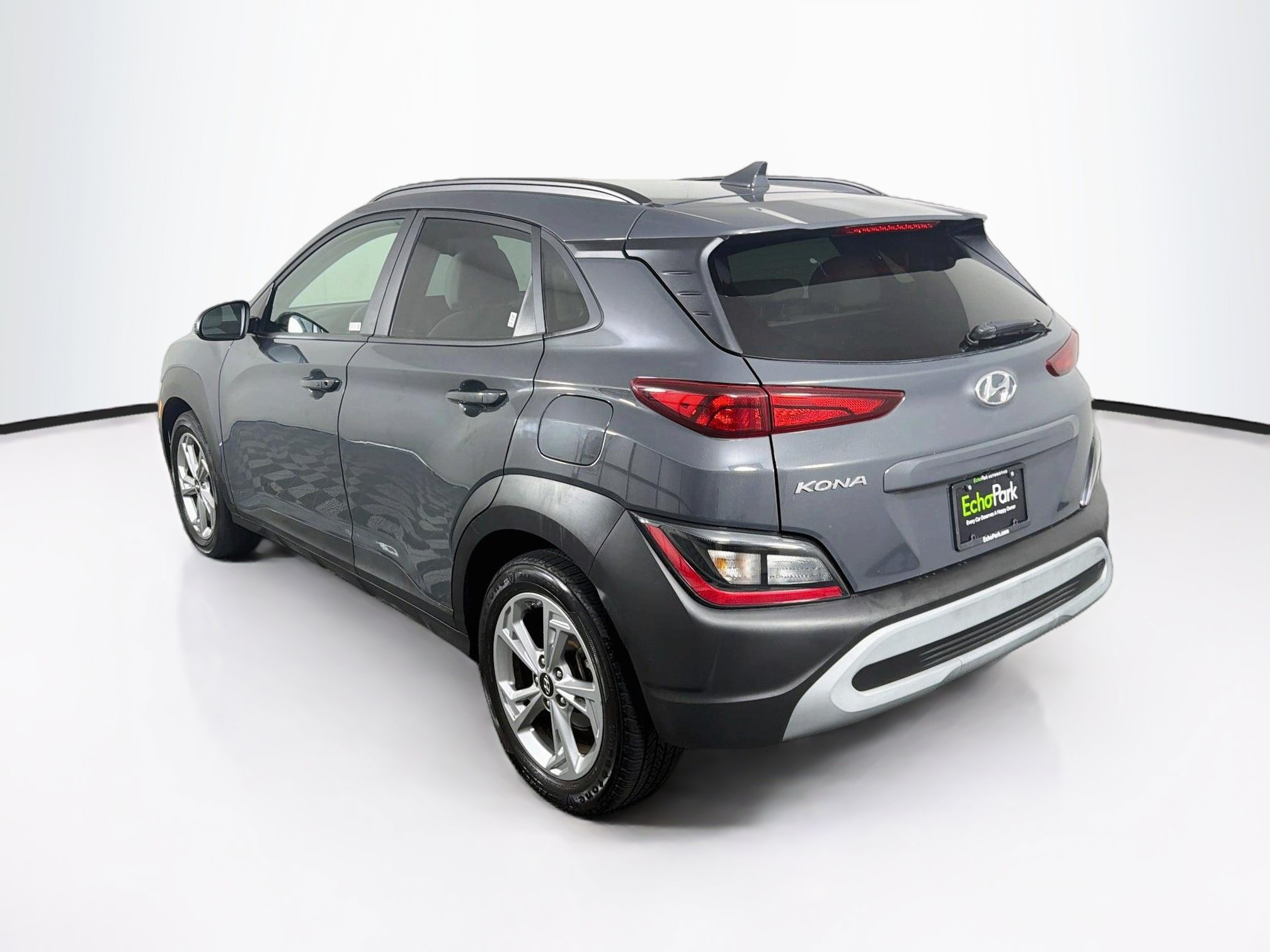 Used 2023 Hyundai Kona SEL FWD image 5