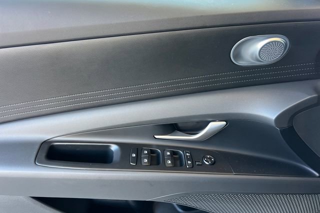 New 2026 Hyundai Elantra SE image 11