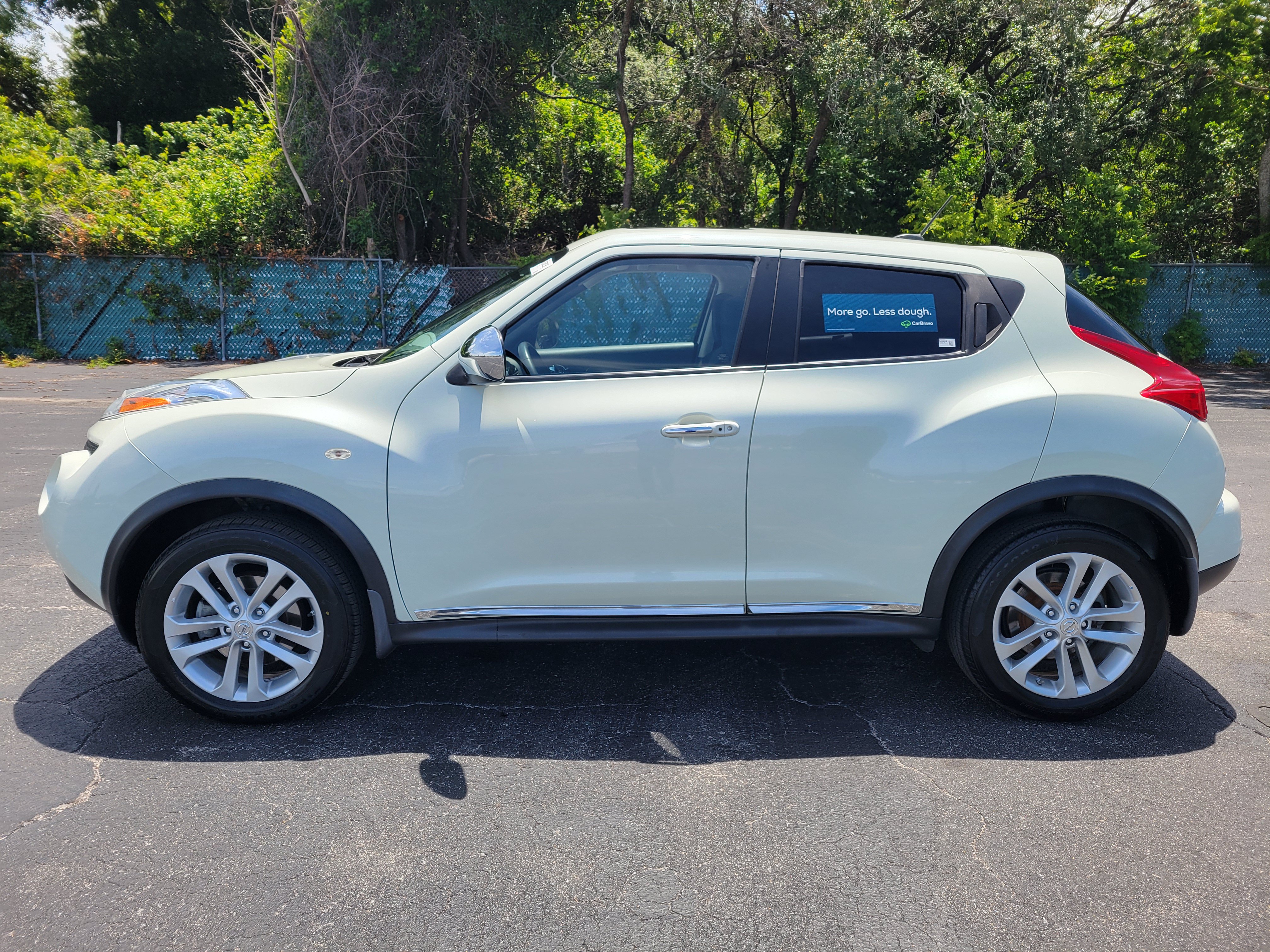 Used 2012 Nissan Juke SV w/ Chrome Pkg FWD image 10