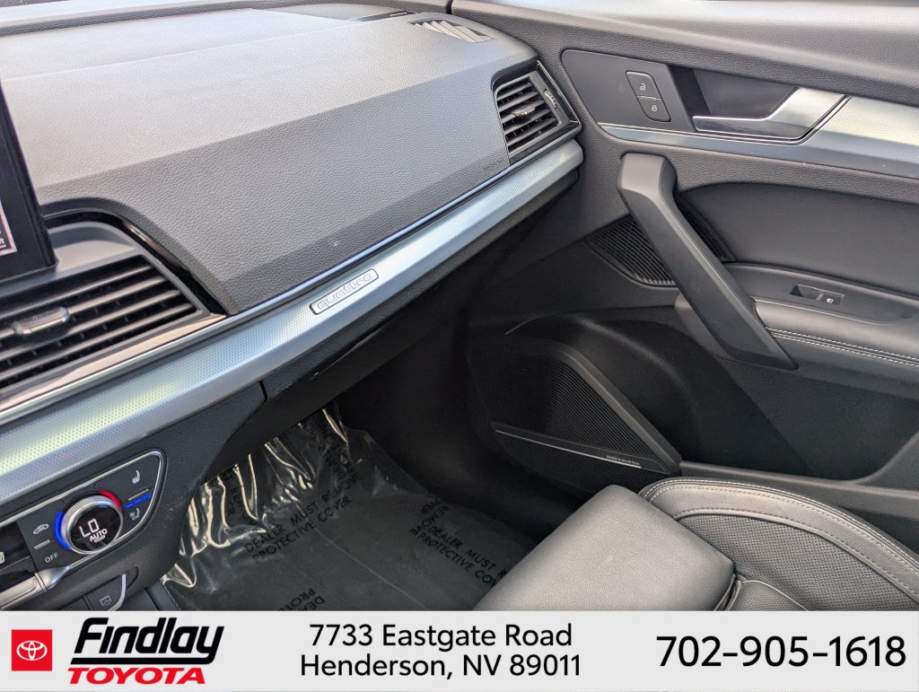 Used 2024 Audi Q5 2.0T Prestige w/ Prestige Package AWD/4WD image 32