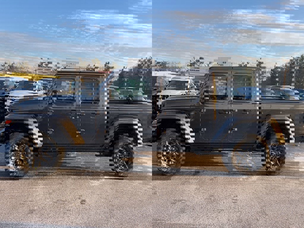 New 2026 Jeep Gladiator Sport image 4