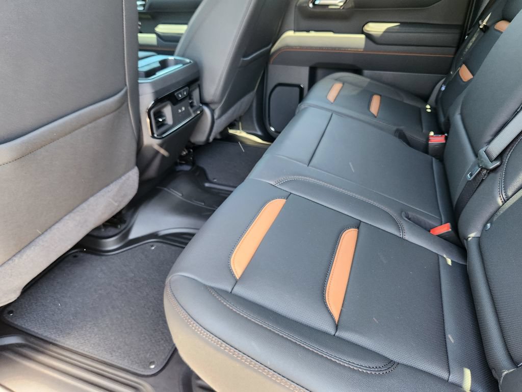 New 2026 GMC Sierra 1500 AT4 w/ AT4 Premium Package AWD/4WD image 10