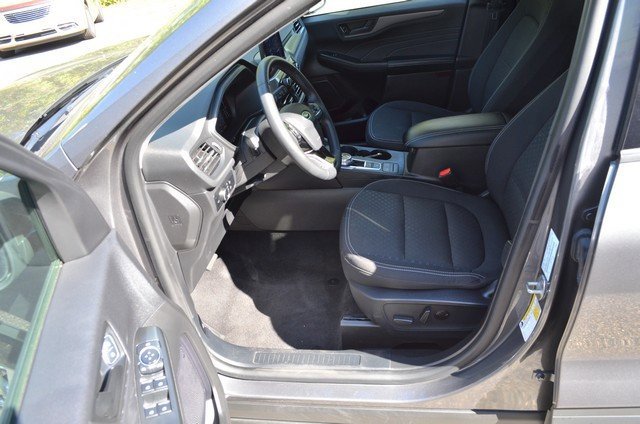 Used 2024 Ford Escape Active image 17