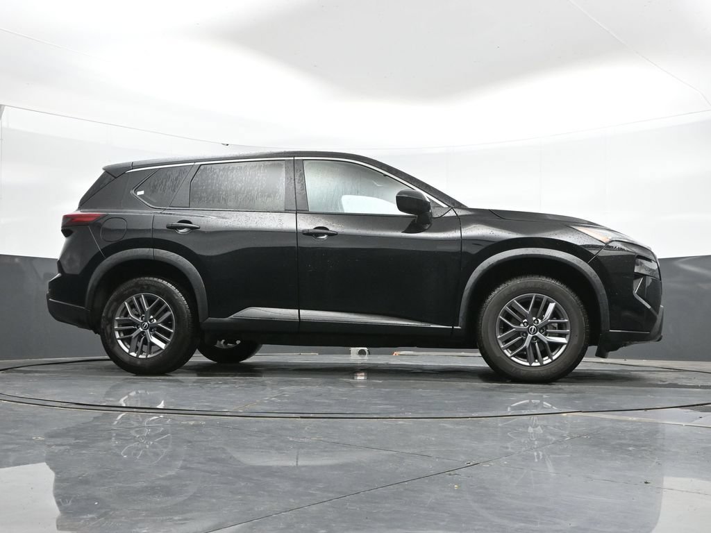 Used 2024 Nissan Rogue S AWD/4WD image 41
