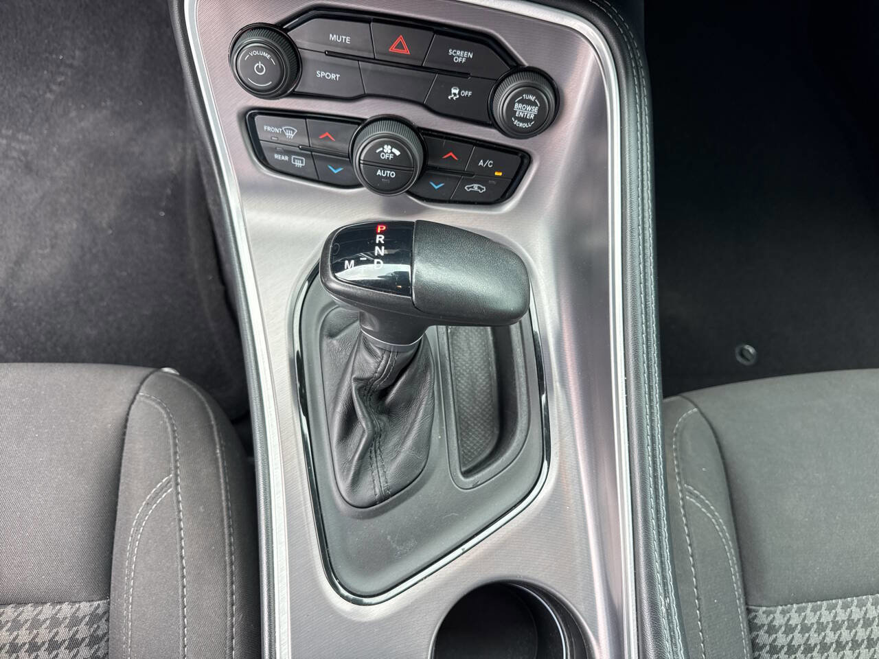 Used 2021 Dodge Challenger SXT w/ Blacktop Package image 27